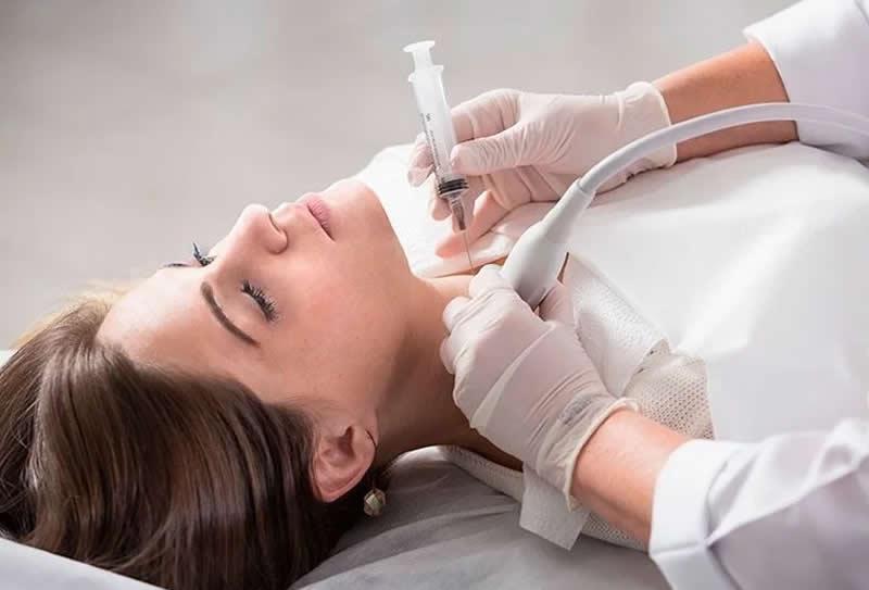 Para realização de biópsia, é obrigatória a internação?